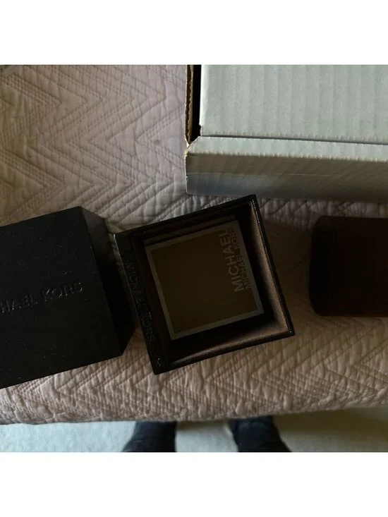 3 EMPTY designer watch boxes Bulova and Michael Kors - Picture 3 of 5